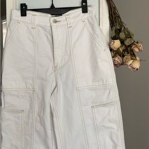 Abercrombie & Fitch - Straight Leg Cargo Pant